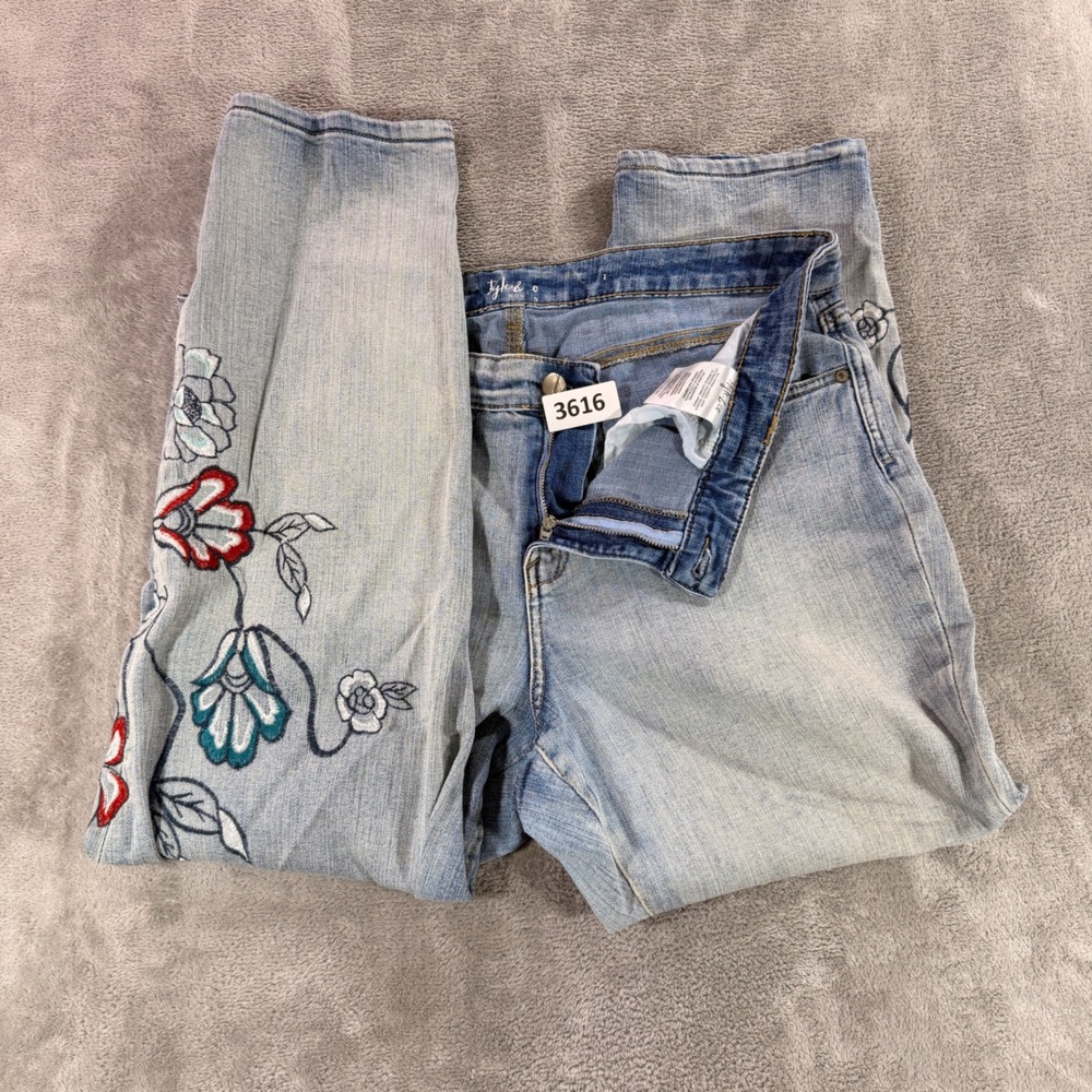 Style & Co‎ Jeans Women 16W Light Blue Embroidered Floral Straight Leg Denim